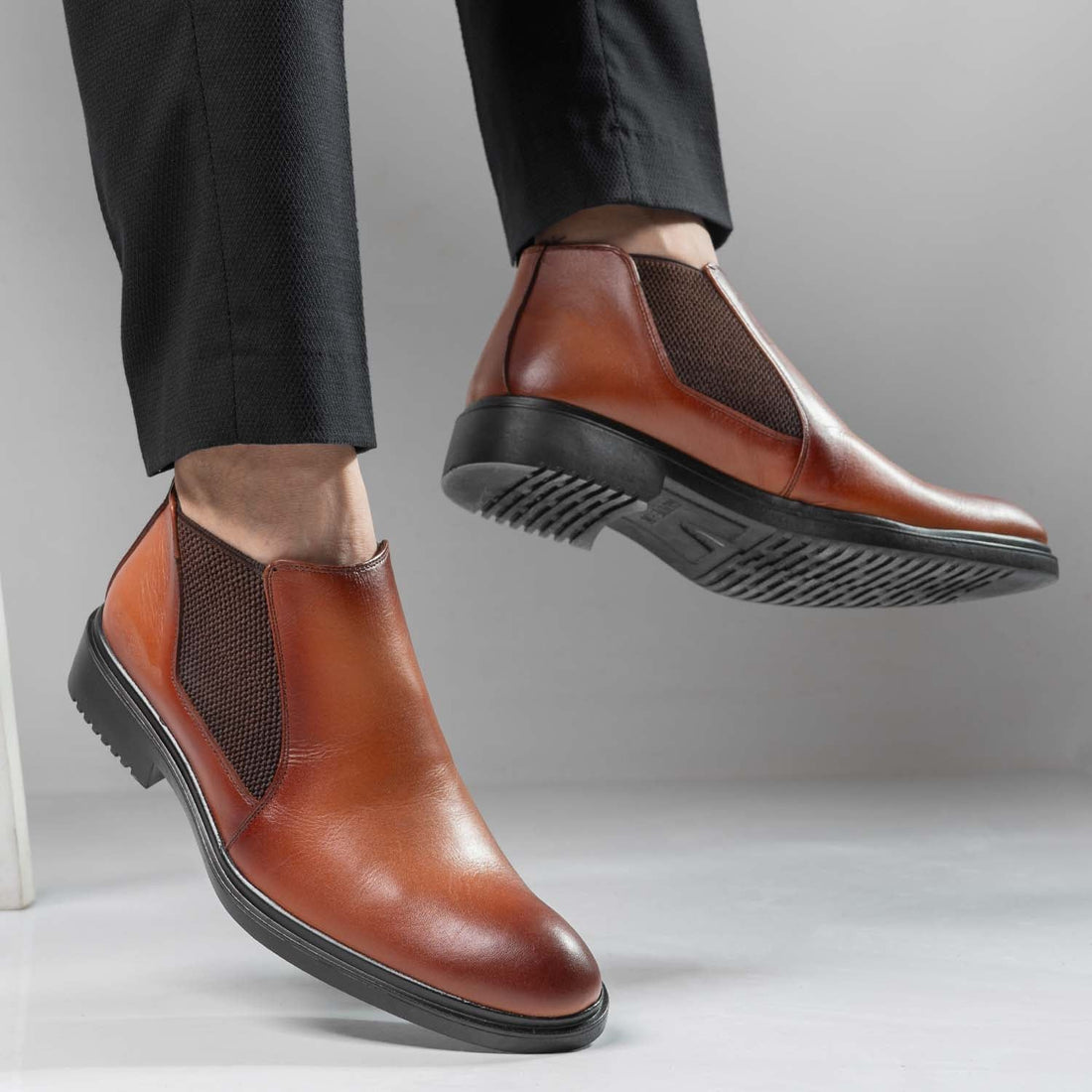 Genuine leather Boots M16