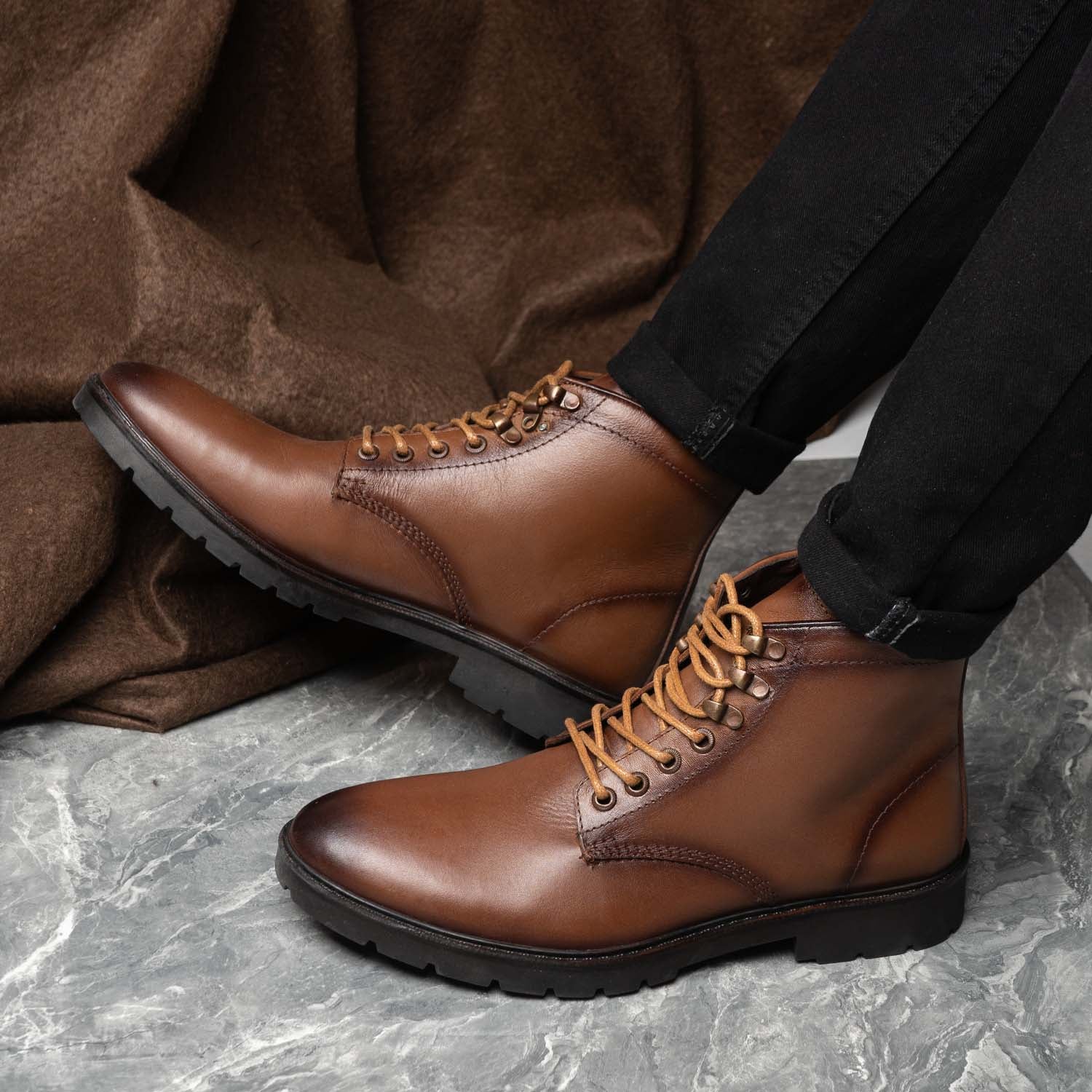 Leather Shoes M28