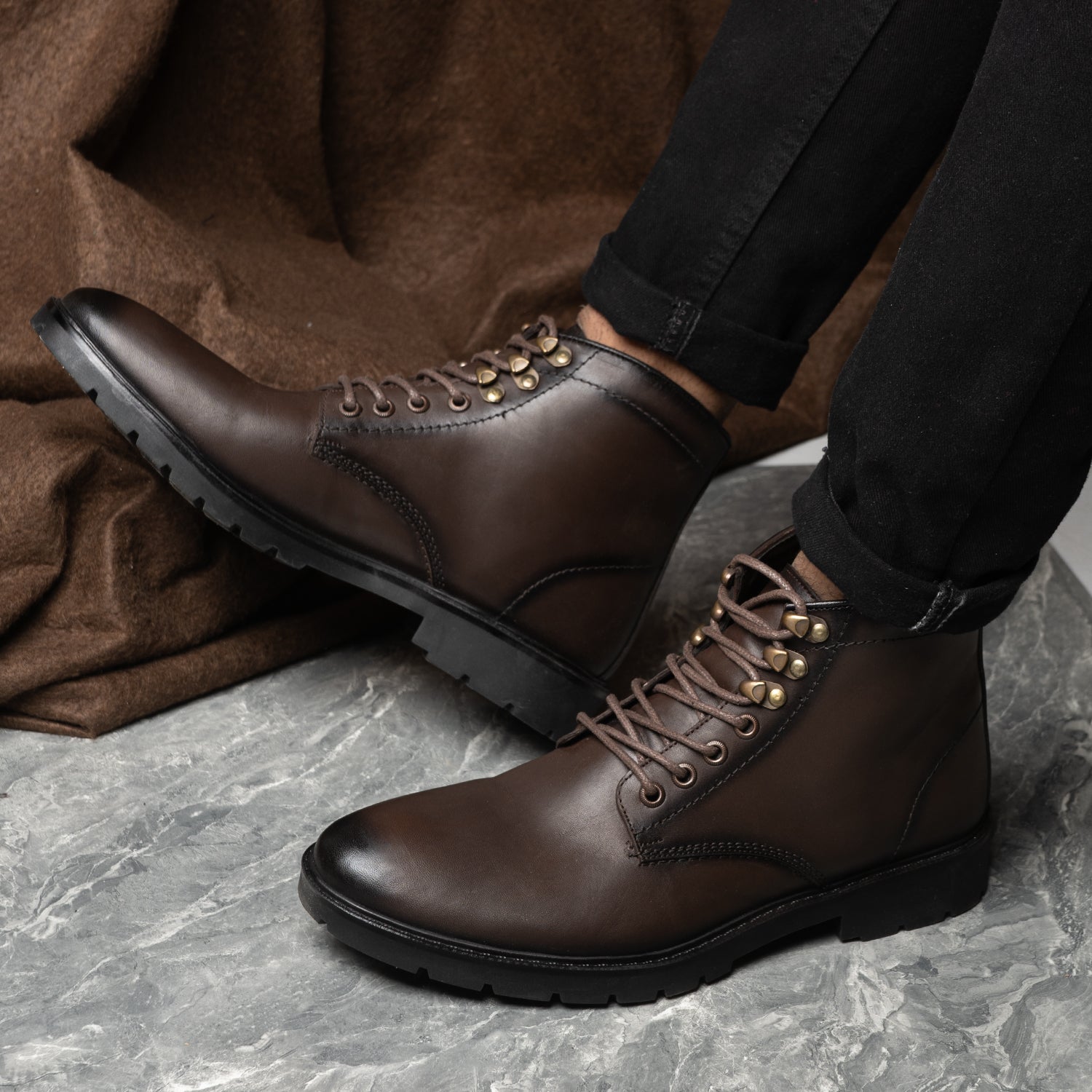 Leather Shoes M28