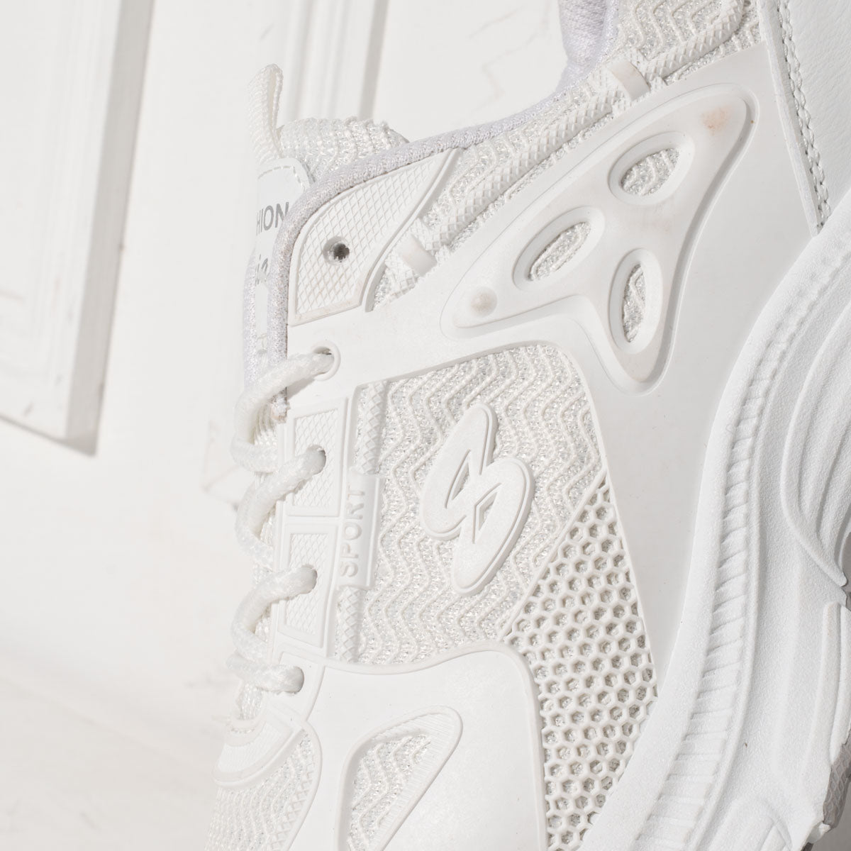 Women’s Sneaker