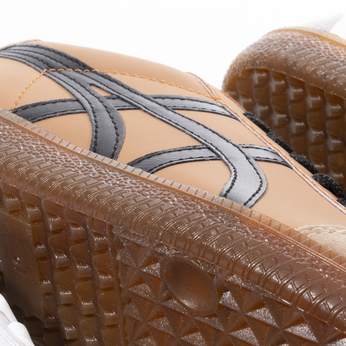 Asics Sneakers