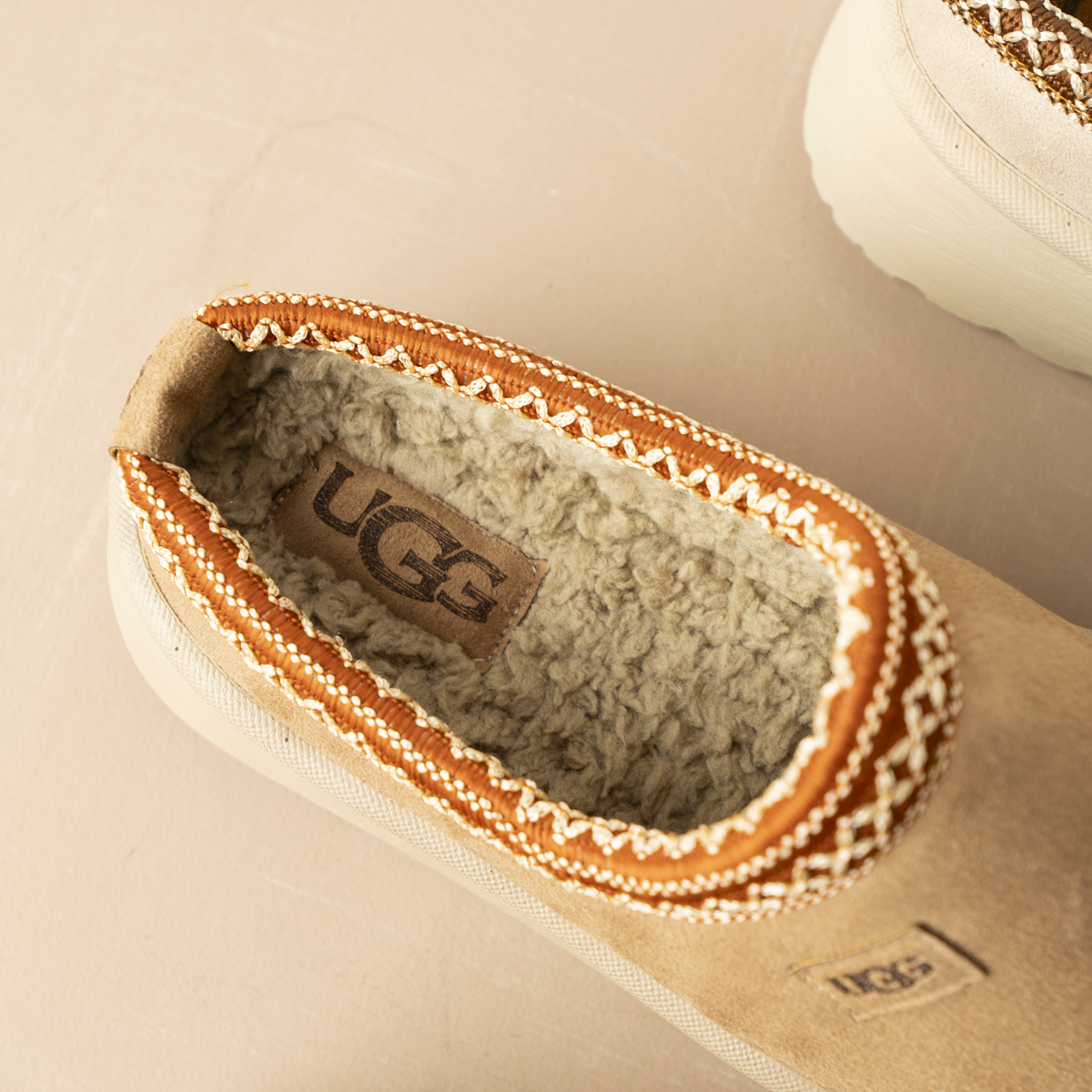 UGG Taz
