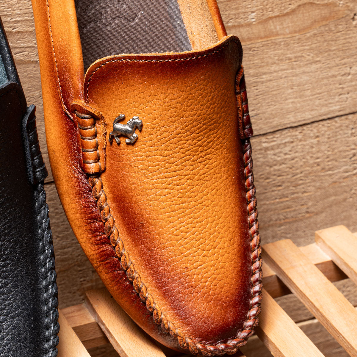 HORSE Slip- On
