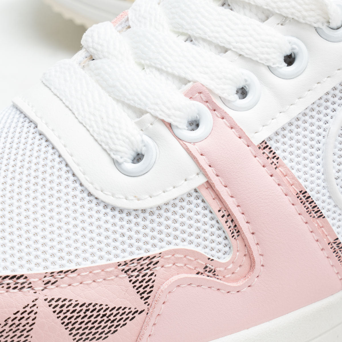 GT Women Sneaker