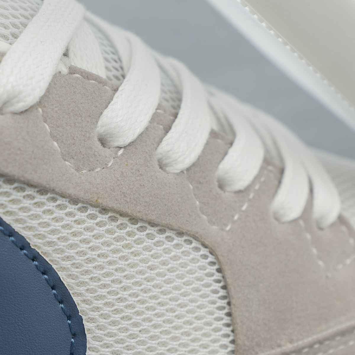 VEL15 Sneakers