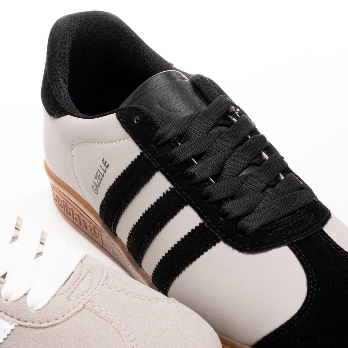 AD  Gazelle Samba