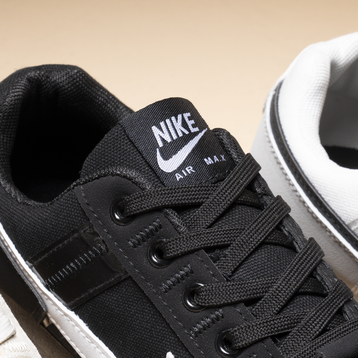 X6 Sneakers