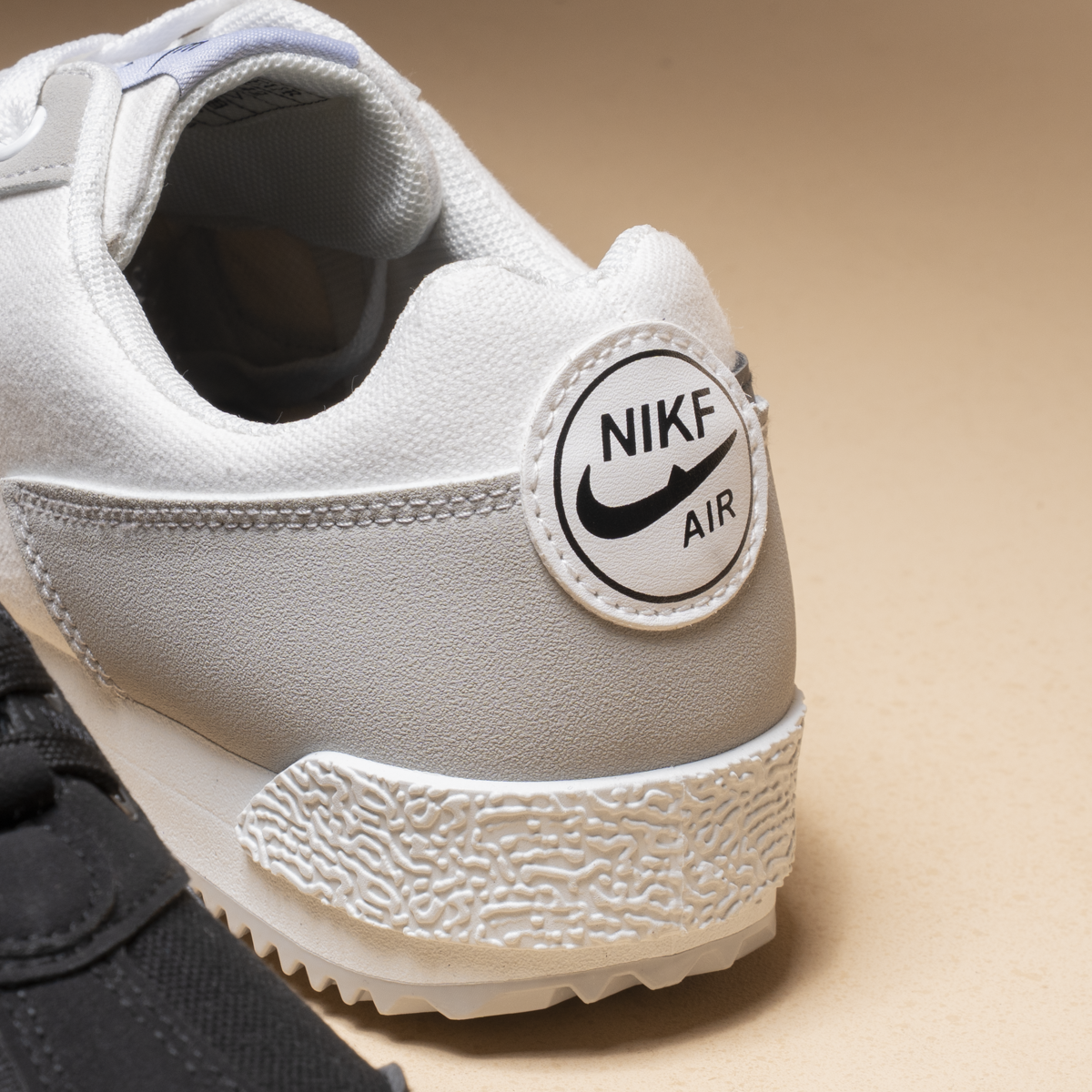 X6 Sneakers