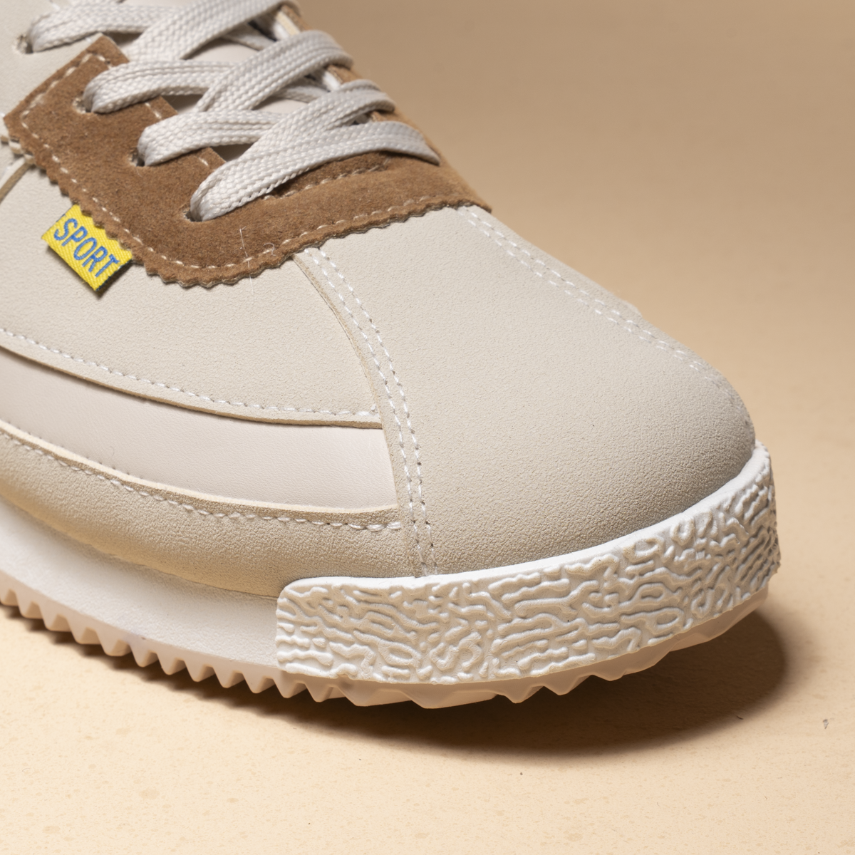 X7 Sneaker