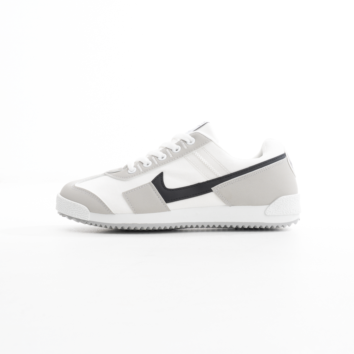 X6 Sneakers