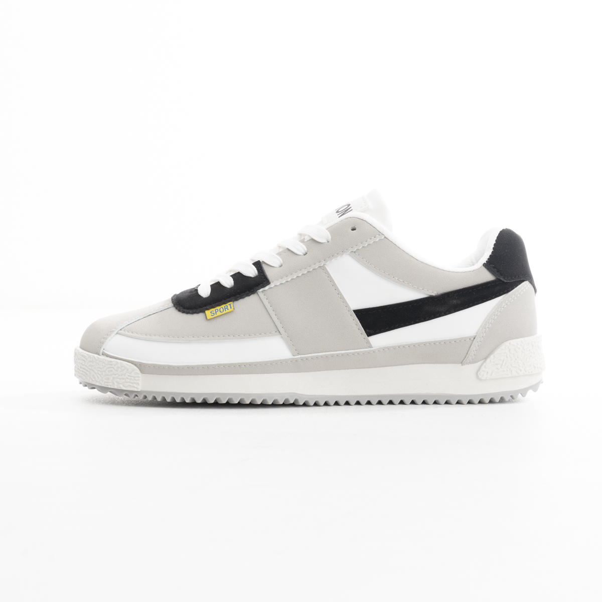 X7 Sneaker