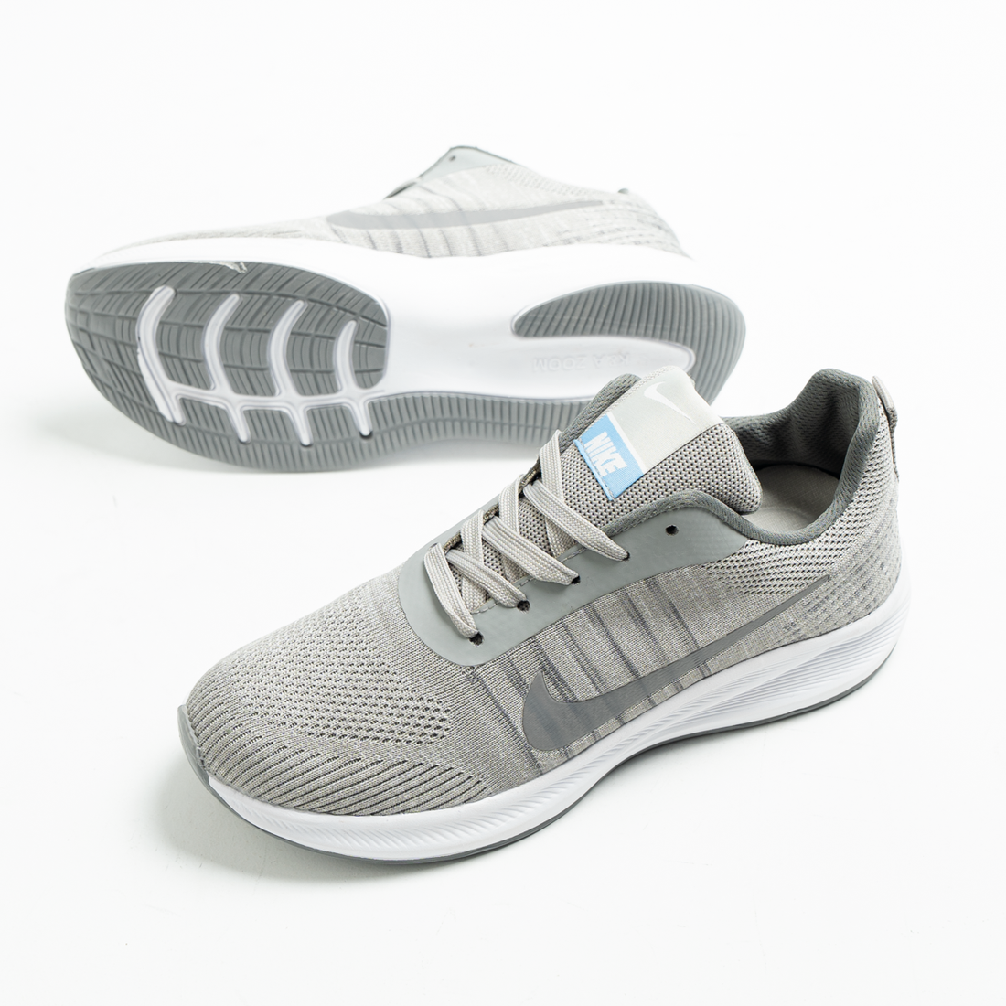 NK  Running Sneaker