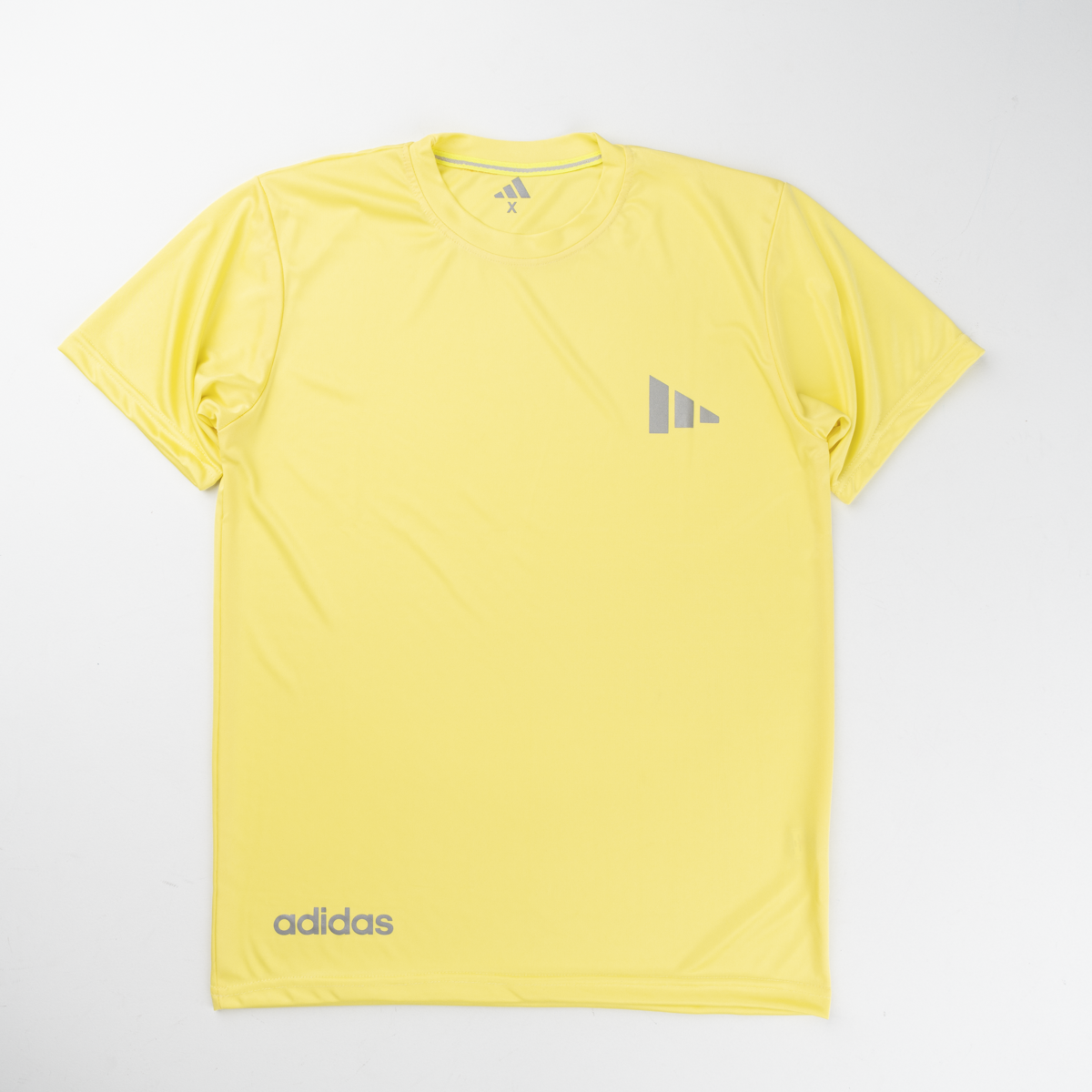 ADIDAS T-shirt