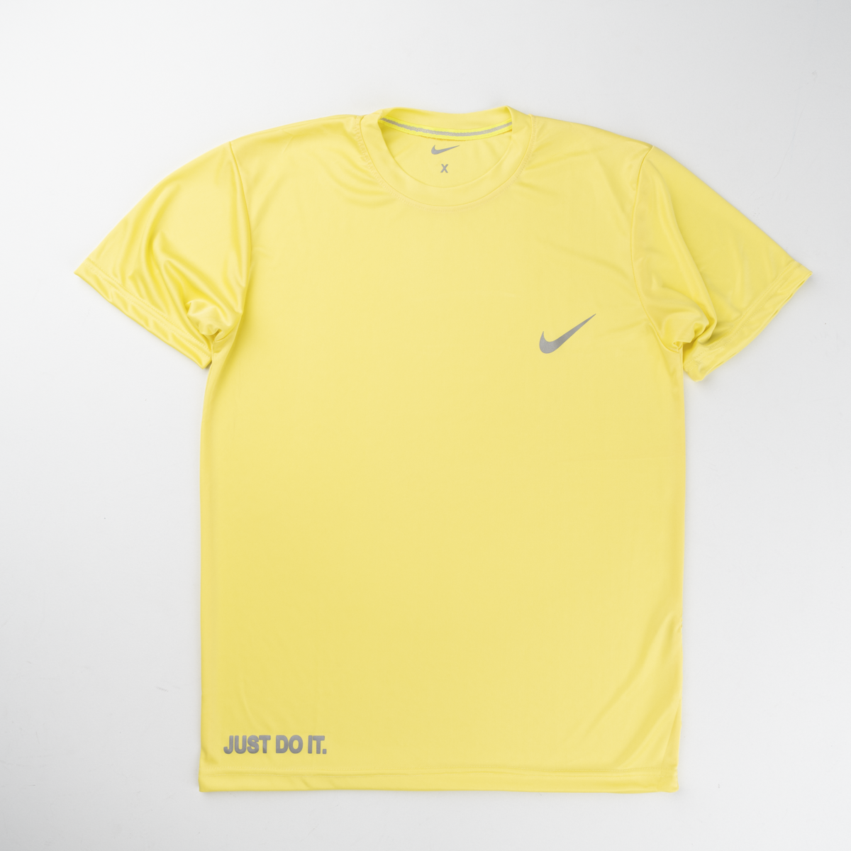 NIKE T-shirt