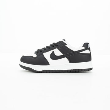 NK Women’s Sneaker