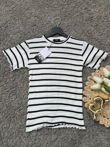 Basic T-Shirt